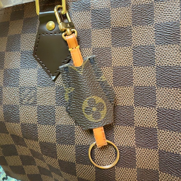 Repurposed LV Clochette keychain - Picture 5 of 13